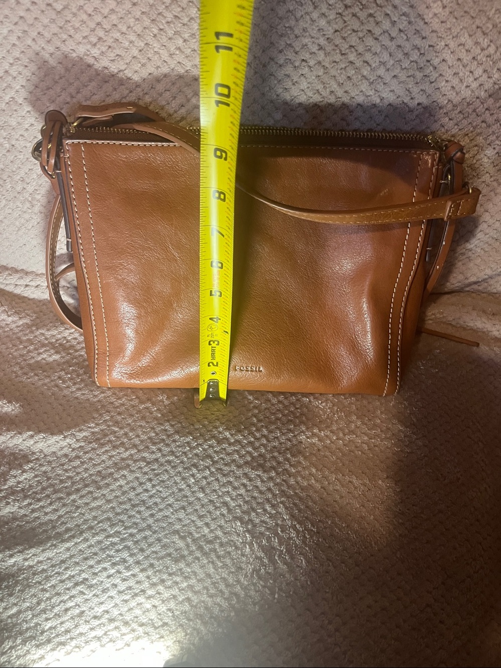 Fossil Classic Tan Leather Crossbody Bagpipe - Picture 11 of 12